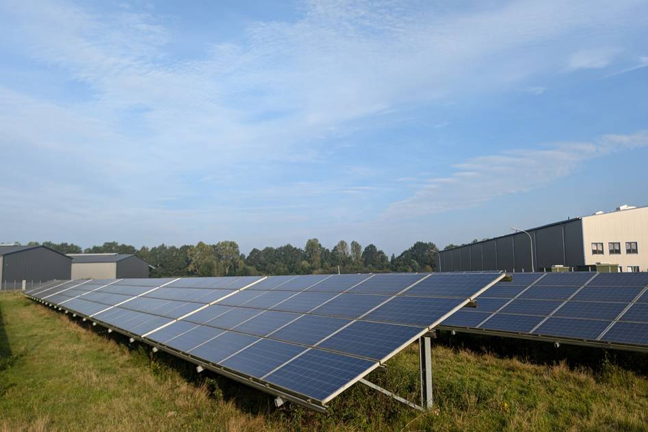Solar blogger reviewing flexible panel installation