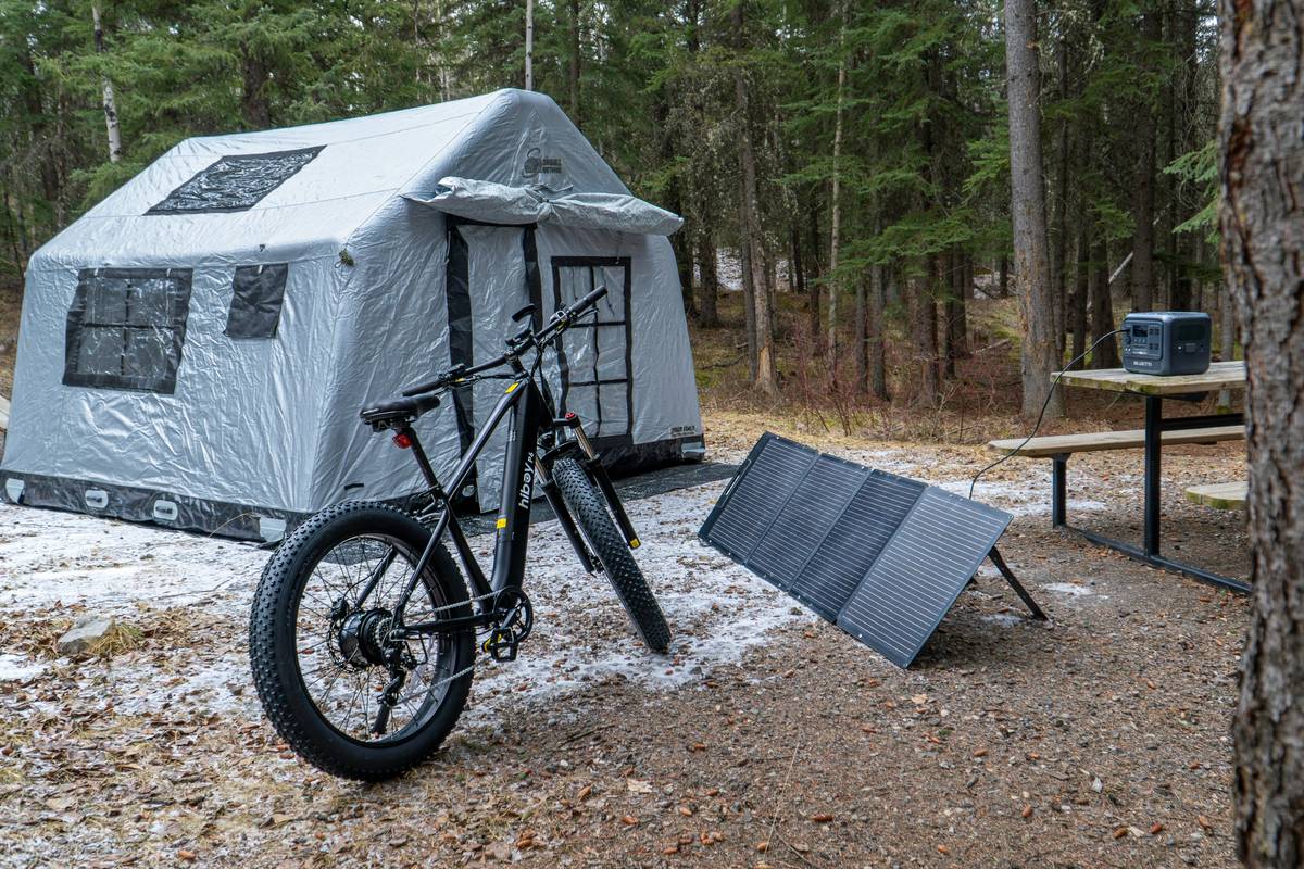 Is a Flexible Solar Panel System Right for Your Off-Grid Adventure? Here’s What No One Tells You